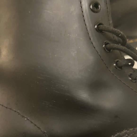 doc marten boots - Picture 1 of 3